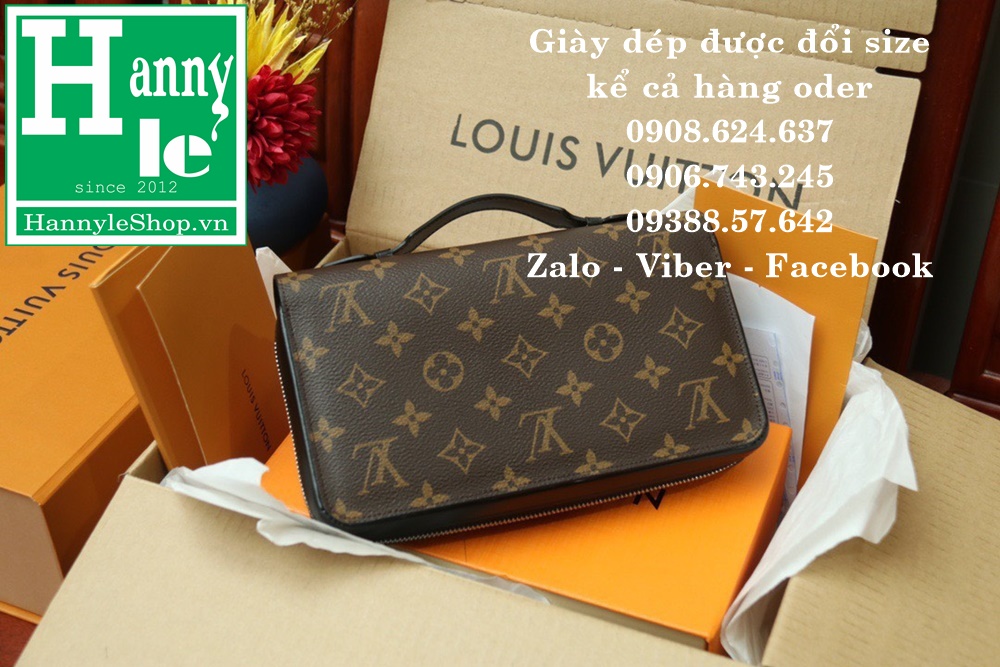 Louis Vuitton Black Leather Mahina Xl Purse Entrupy Authenticated